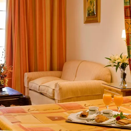 La Cueva Park Hotel 4*