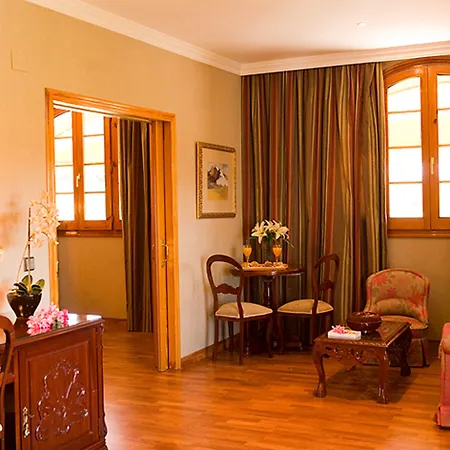 Hotel La Cueva Park