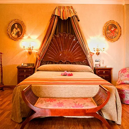 La Cueva Park Hotel