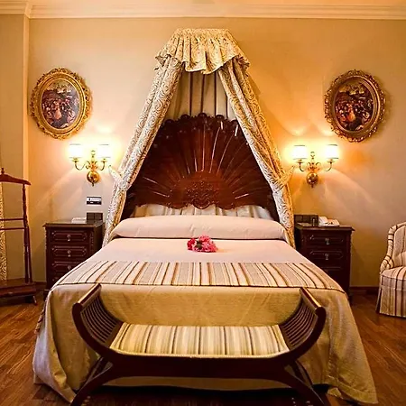 La Cueva Park 4*