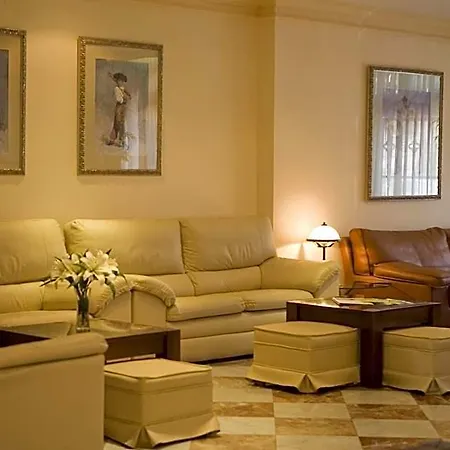 La Cueva Park Отель 4*