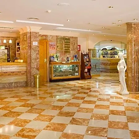 Отель La Cueva Park 4*