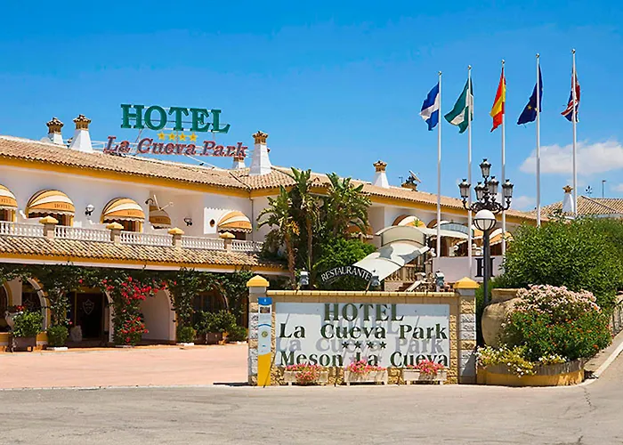 La Cueva Park 4*